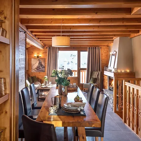 Hameau Du Soleil 17 *